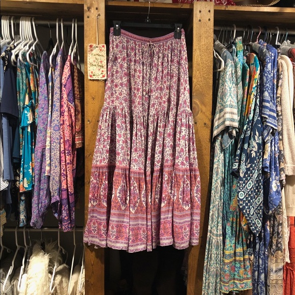 SOLD Jasmine Skirt in Lilac - Picture 4 of 8